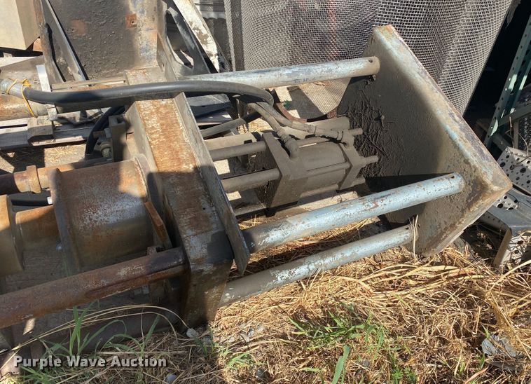 image for item JA9176 Hydraulic press