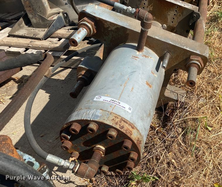 image for item JA9176 Hydraulic press