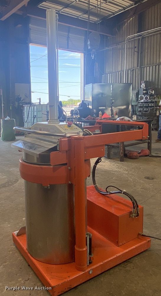 image for item JA9177 Orwak 5030-B  refuse compactor