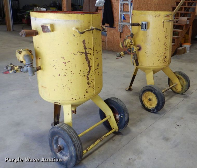 image for item JA9198 (2) Clemco sandblast pots