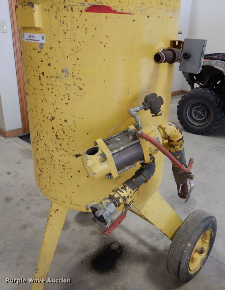 image for item JA9198 (2) Clemco sandblast pots