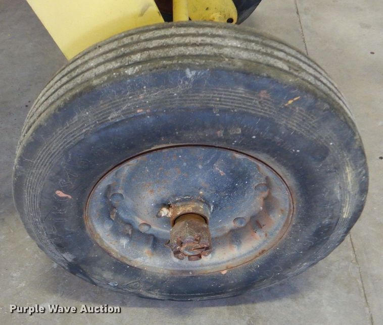 image for item JA9198 (2) Clemco sandblast pots