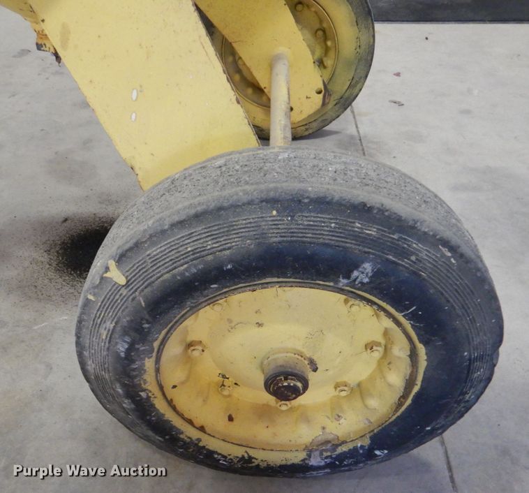 image for item JA9198 (2) Clemco sandblast pots