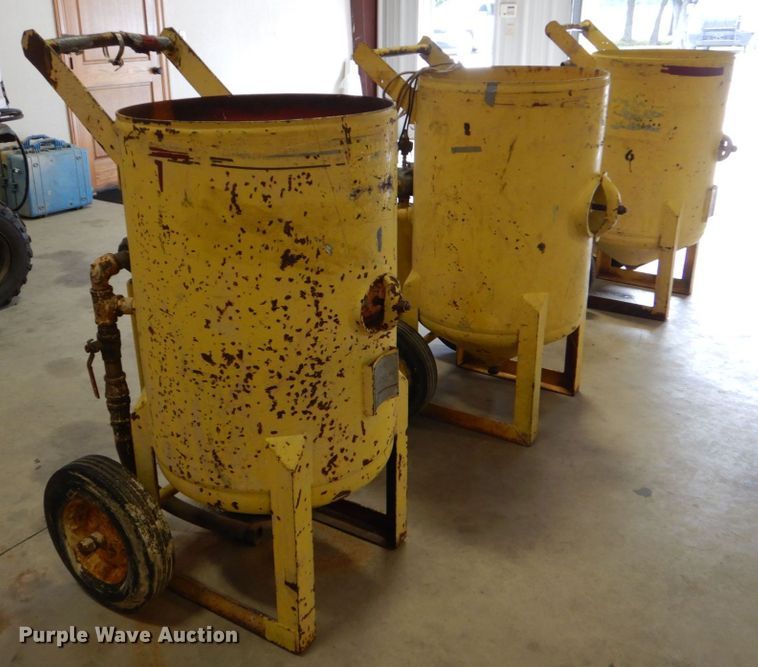 image for item JA9199 (3) Schmidt sandblast pots