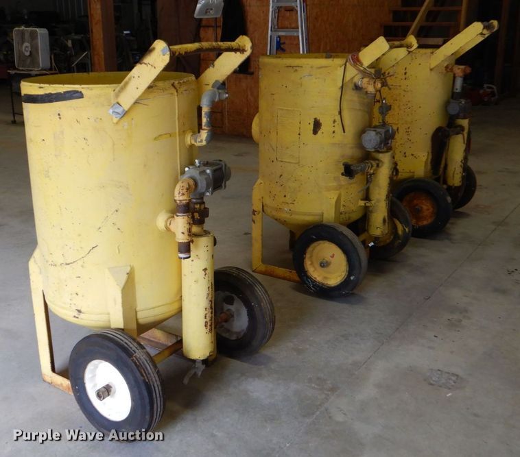 image for item JA9199 (3) Schmidt sandblast pots