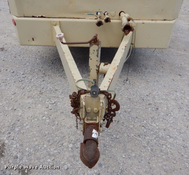 image for item JA9200 1995 Ingersoll Rand P375WD  air compressor