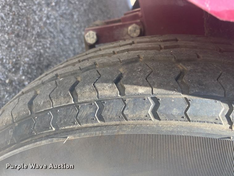 image for item JA9205 2013 Tahoe  boat