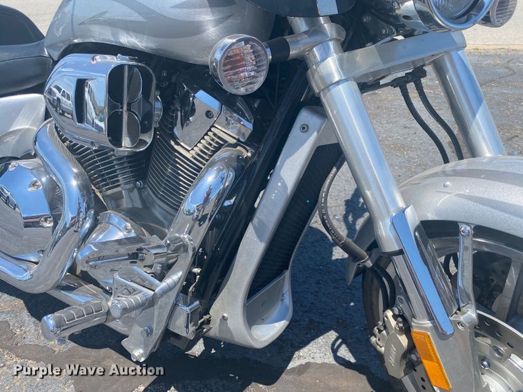 image for item JA9206 2005 Honda VTX1800F1  motorcycle