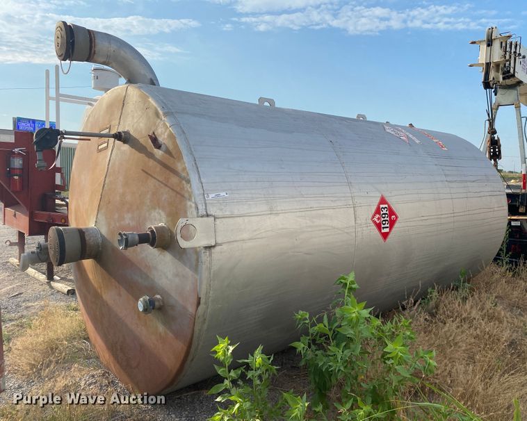 image for item JA9261 Hall Tank Co.  fuel tank