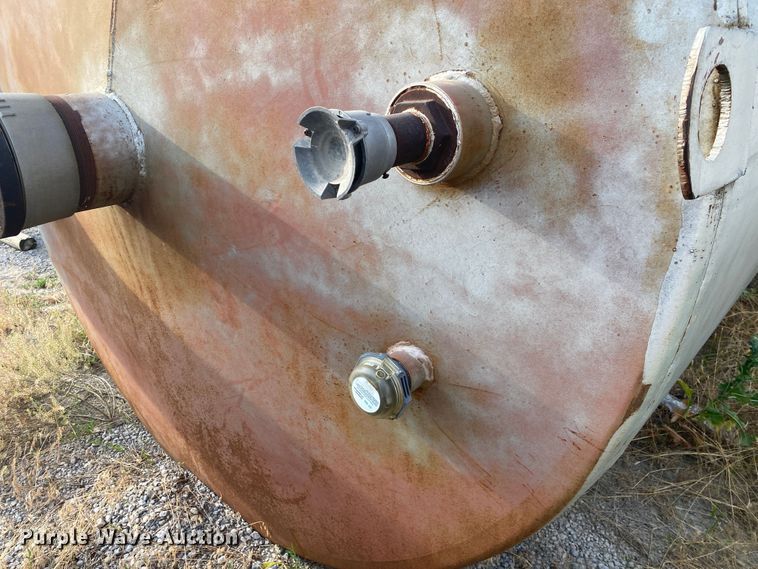 image for item JA9261 Hall Tank Co.  fuel tank