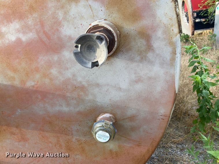image for item JA9261 Hall Tank Co.  fuel tank