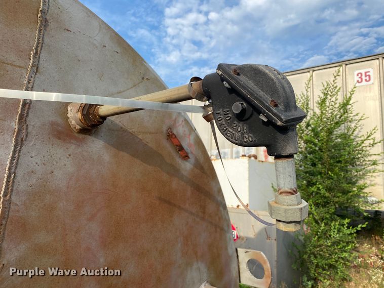 image for item JA9261 Hall Tank Co.  fuel tank