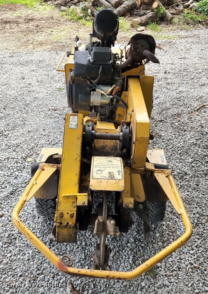 image for item JA9852 Vermeer SC252  stump grinder