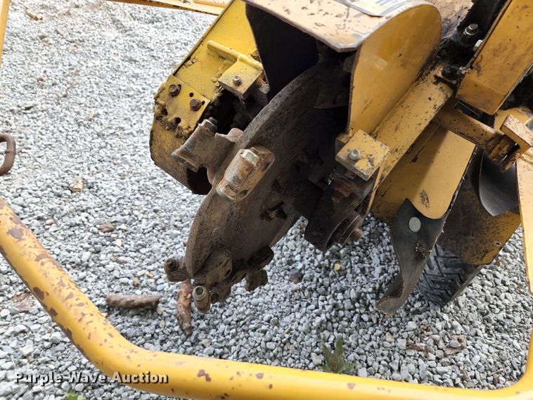 image for item JA9852 Vermeer SC252  stump grinder