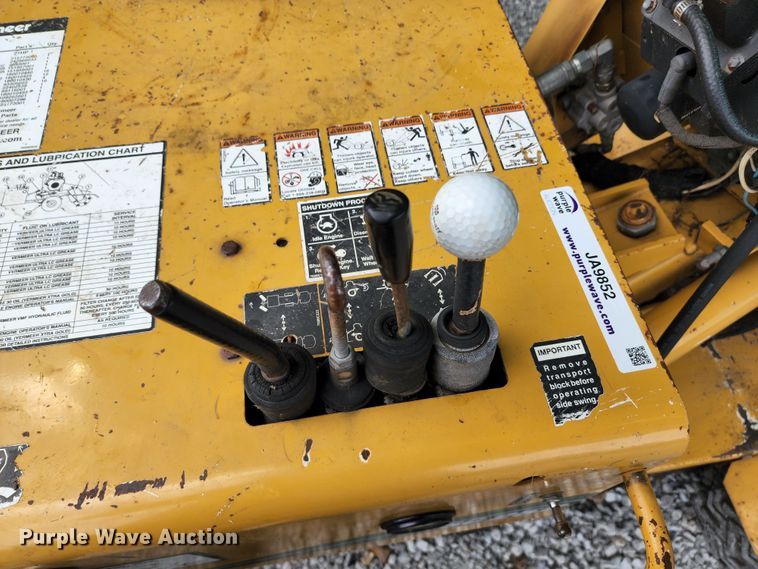 image for item JA9852 Vermeer SC252  stump grinder