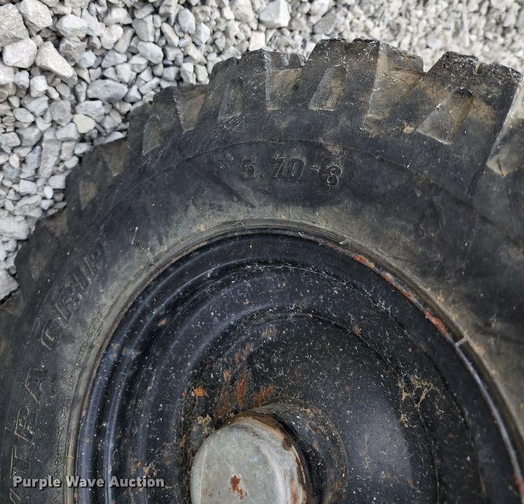 image for item JA9852 Vermeer SC252  stump grinder