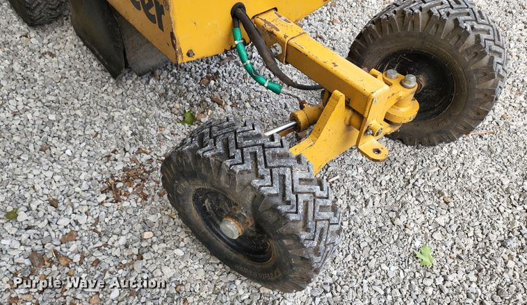 image for item JA9852 Vermeer SC252  stump grinder