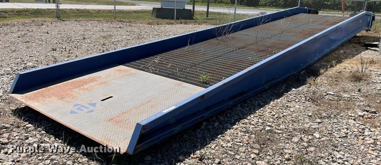 image for item JC9890 Bluff Manufacturing 20SYS8436L  loading dock ramp