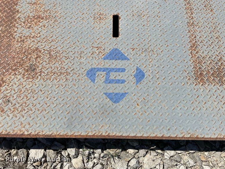 image for item JC9890 Bluff Manufacturing 20SYS8436L  loading dock ramp