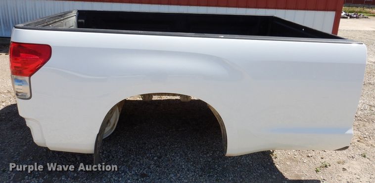 image for item JH9698 2008 Toyota Tundra  pickup truck bed