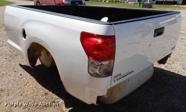 image for item JH9698 2008 Toyota Tundra  pickup truck bed