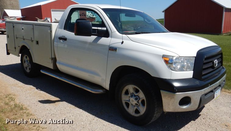 image for item JH9699 2008 Toyota Tundra  utility bed pickup truck