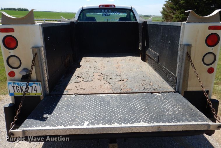 image for item JH9699 2008 Toyota Tundra  utility bed pickup truck