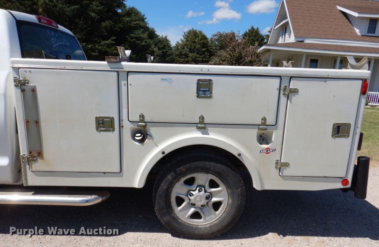 image for item JH9699 2008 Toyota Tundra  utility bed pickup truck