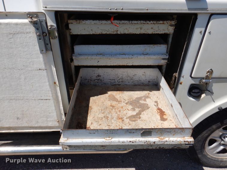 image for item JH9699 2008 Toyota Tundra  utility bed pickup truck