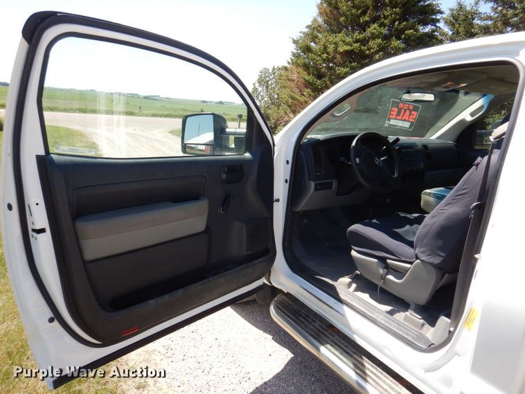 image for item JH9699 2008 Toyota Tundra  utility bed pickup truck