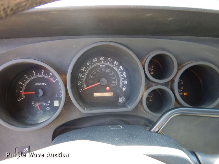 image for item JH9699 2008 Toyota Tundra  utility bed pickup truck