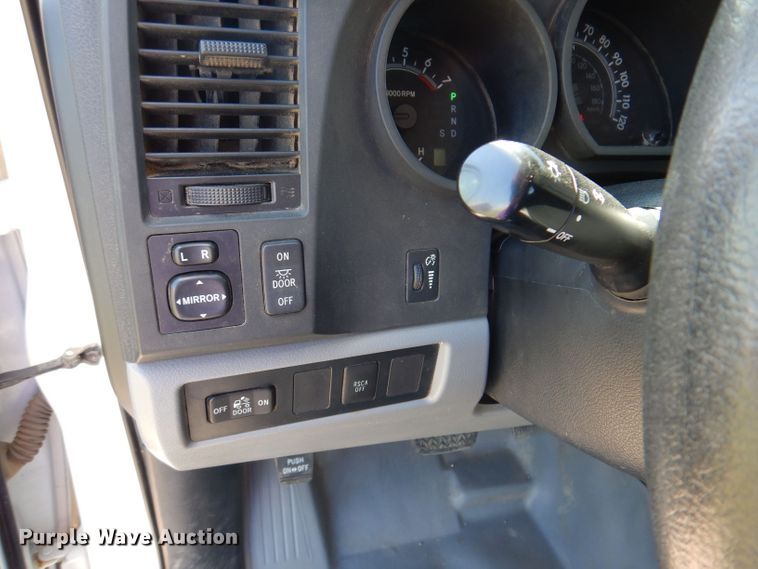 image for item JH9699 2008 Toyota Tundra  utility bed pickup truck