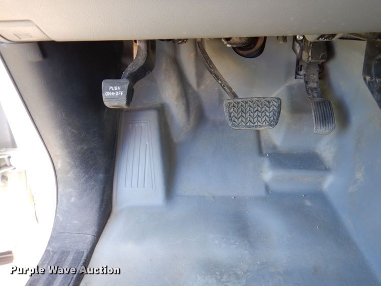 image for item JH9699 2008 Toyota Tundra  utility bed pickup truck