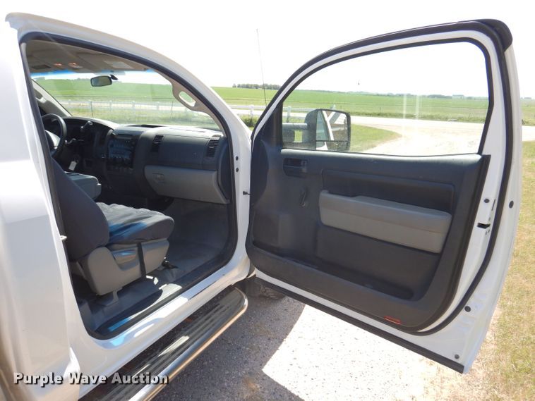 image for item JH9699 2008 Toyota Tundra  utility bed pickup truck