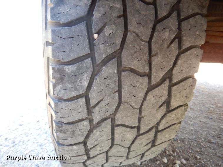 image for item JH9699 2008 Toyota Tundra  utility bed pickup truck