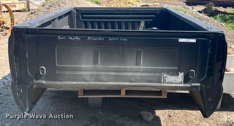 image for item JQ9629 2000 Ford F350  pickup bed