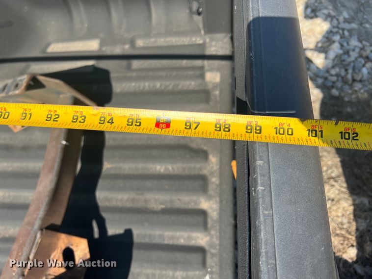 image for item JQ9629 2000 Ford F350  pickup bed