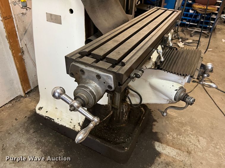 image for item KC9834 Chevalier FM-3VS  milling machine