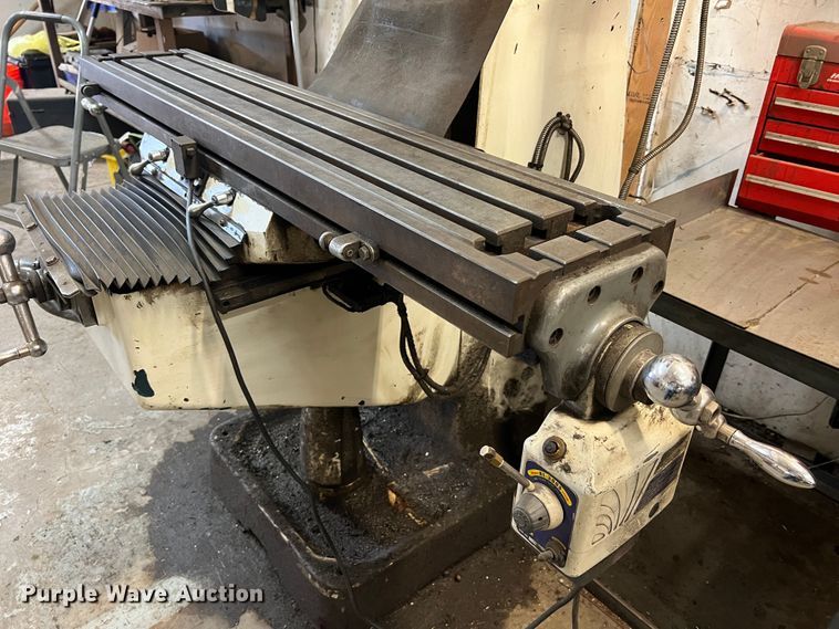 image for item KC9834 Chevalier FM-3VS  milling machine