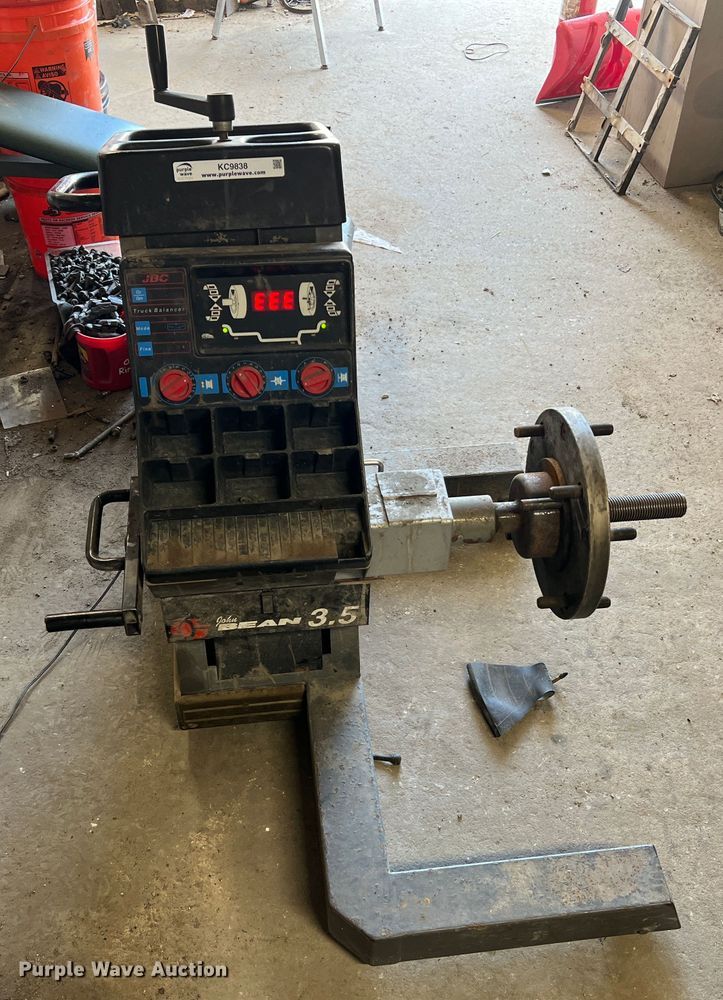 image for item KC9838 JBC 3.5  wheel balancer