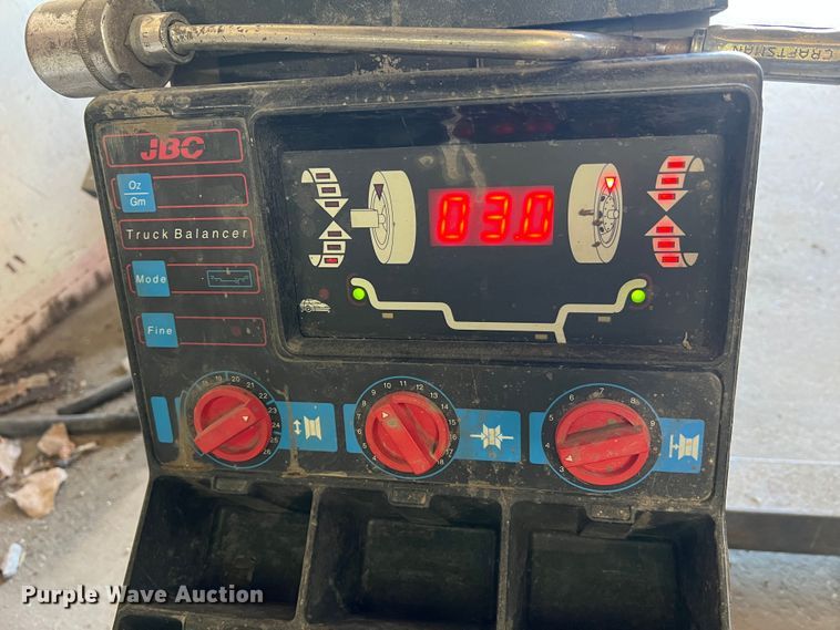 image for item KC9838 JBC 3.5  wheel balancer