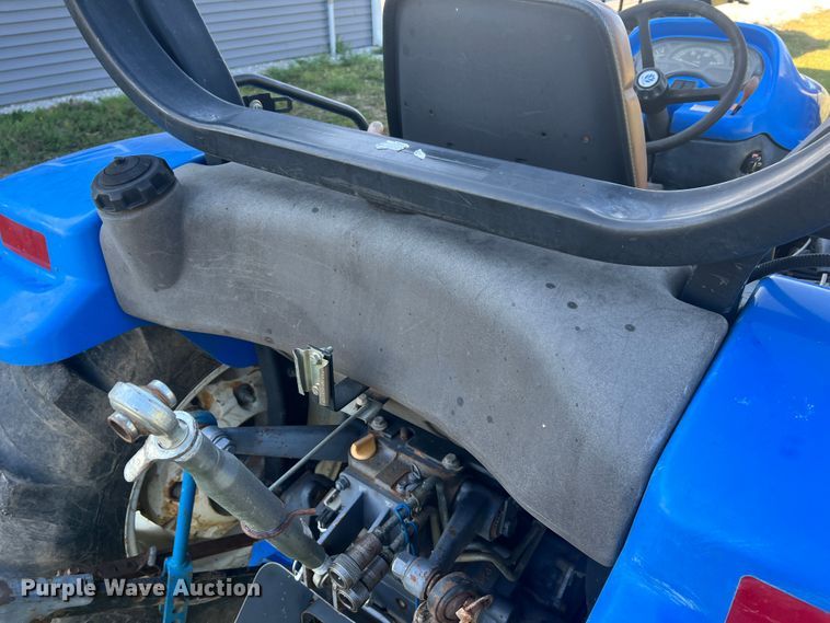 image for item KC9844 New Holland TC40  tractor