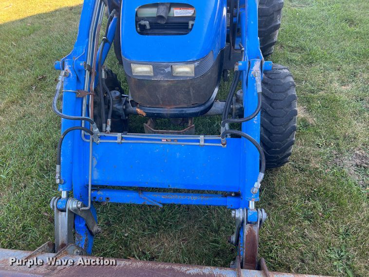 image for item KC9844 New Holland TC40  tractor