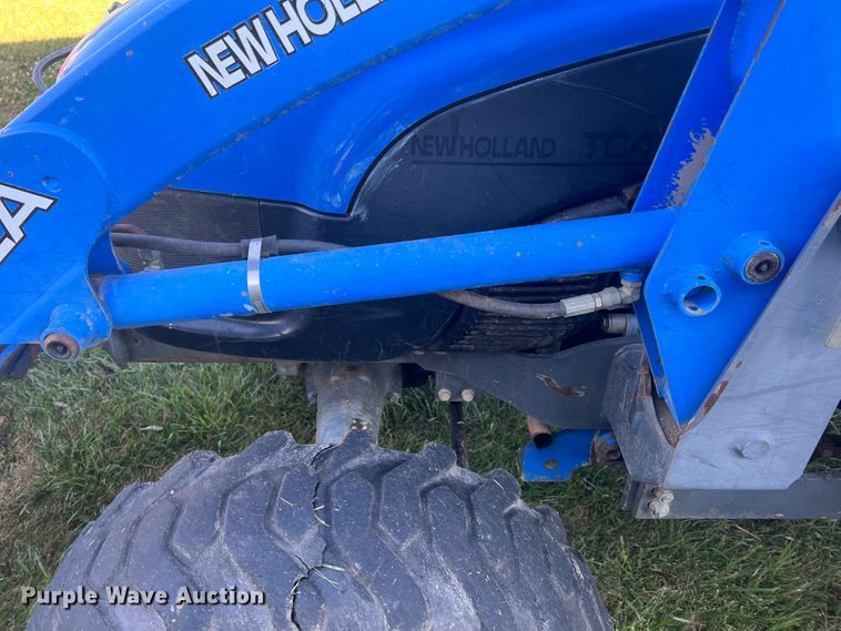 image for item KC9844 New Holland TC40  tractor