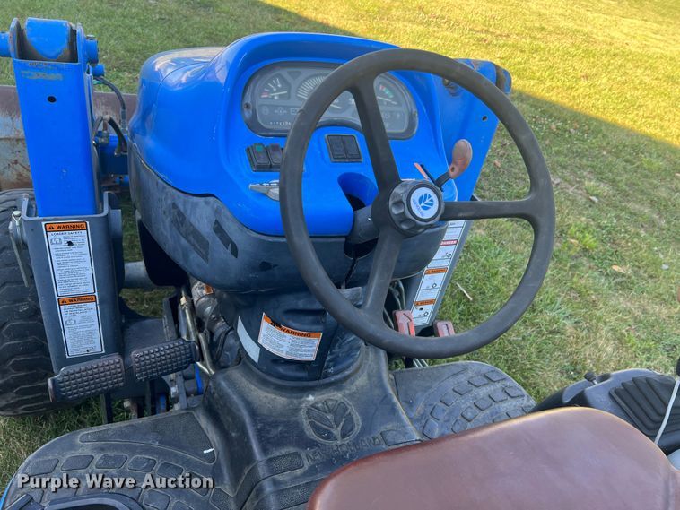 image for item KC9844 New Holland TC40  tractor