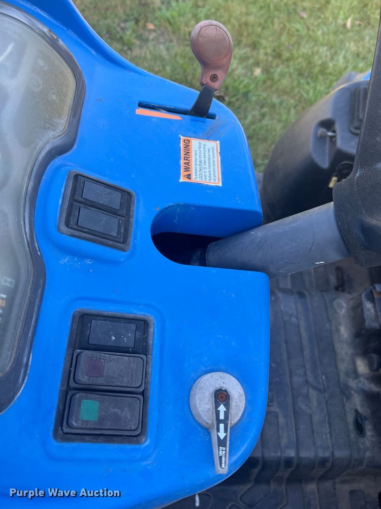 image for item KC9844 New Holland TC40  tractor