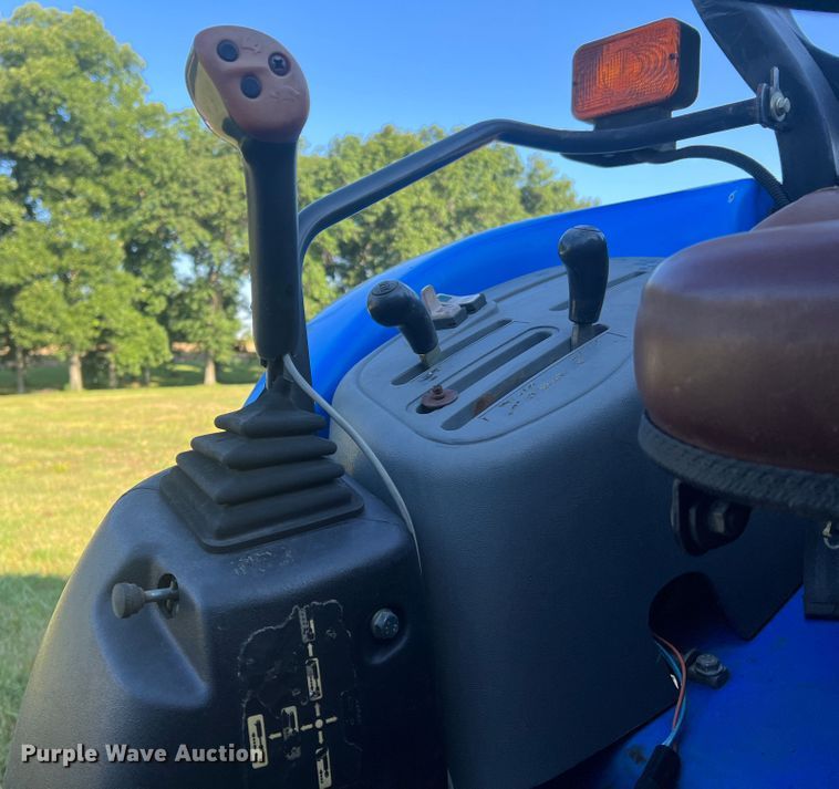 image for item KC9844 New Holland TC40  tractor