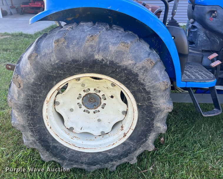 image for item KC9844 New Holland TC40  tractor