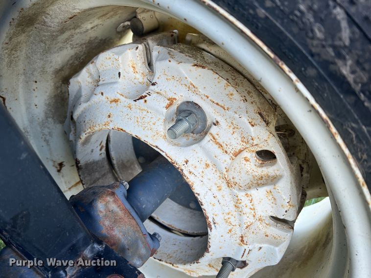 image for item KC9844 New Holland TC40  tractor