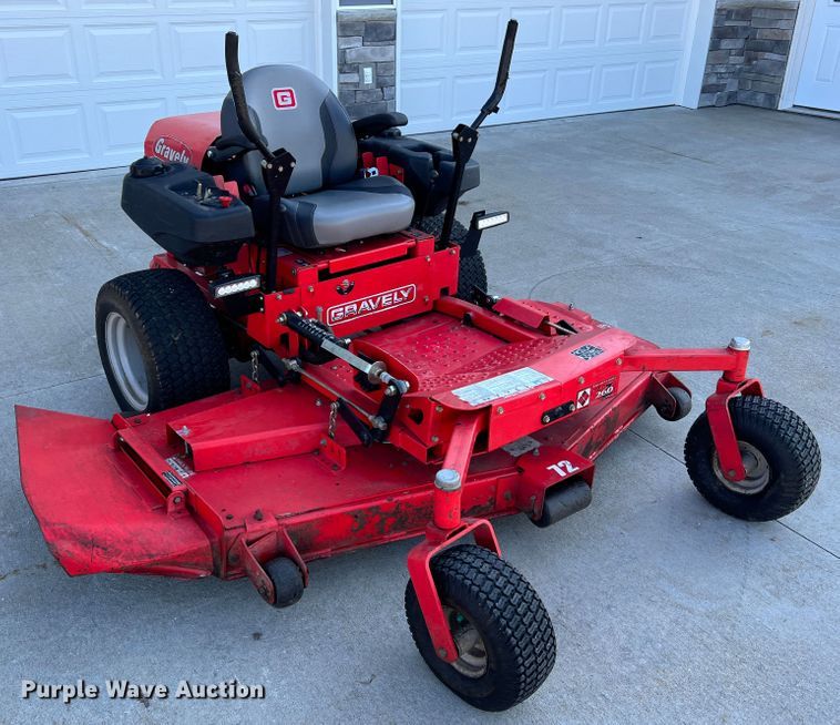 image for item KC9846 Gravely ProMaster PMZ260  ZTR lawn mower